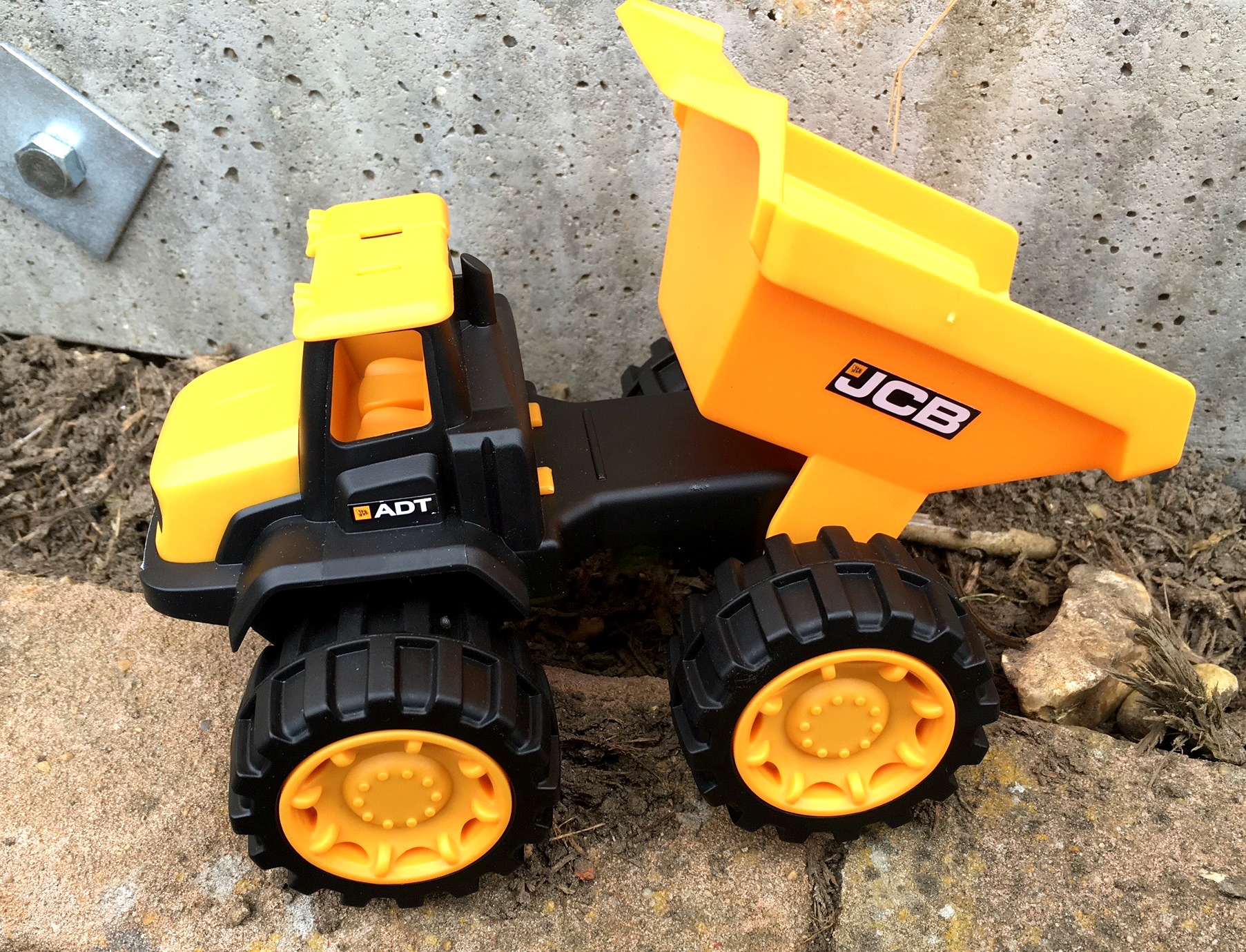 JCB Mini Dumptruck Review