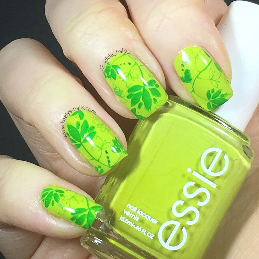 Nail art with Greenery right hand